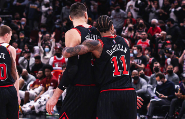 NBA,爱德华兹45分准绝杀尼克斯,森林狼加时逆转登顶东部